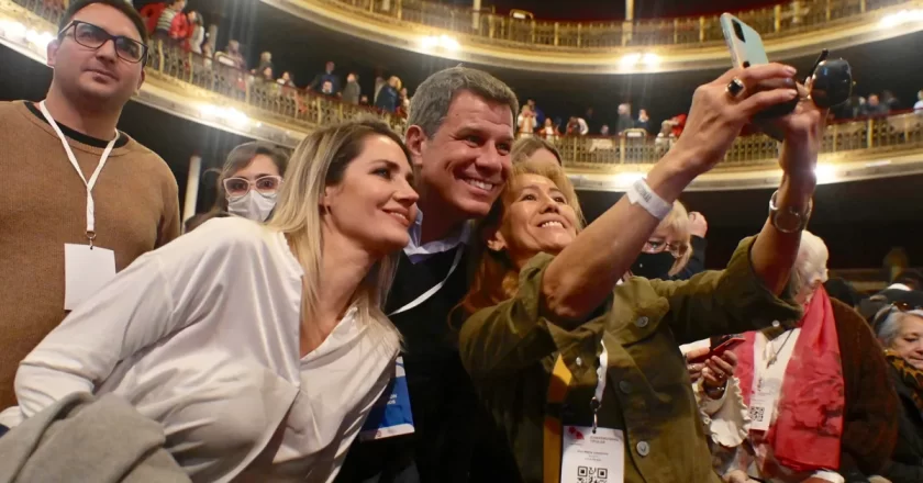 La UCR ratificó su pertenencia a Juntos por el Cambio y pidió ampliar la coalición