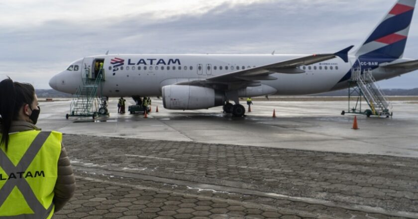 Malvinas: Nación analiza la posible restauración de una ruta aérea directa