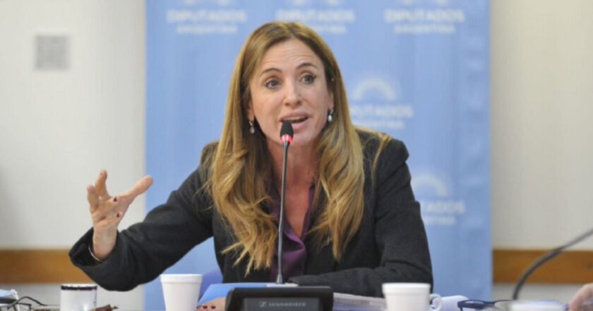 El Gobierno dio de baja a otros 100 mil beneficiarios de planes sociales y cuestionó a los piqueteros que esta tarde acamparán en el centro