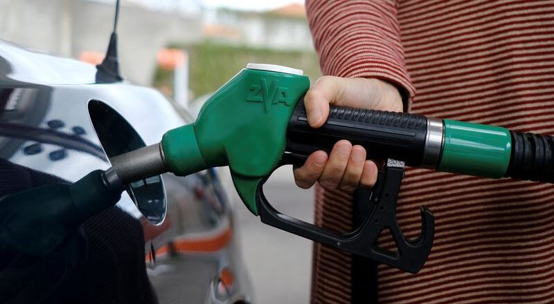 Incertidumbre por el precio de los combustibles: impuestos pendientes y un acuerdo que se vence