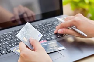 Eliminaron en la Ciudad el impuesto a las operaciones con tarjeta de crédito y ya quedó fijada la fecha para que impacte en los resúmenes