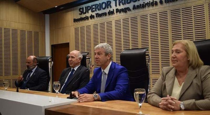 Visita del Juez de la Corte Suprema: Lorenzetti mantuvo reuniones durante su paso por Ushuaia