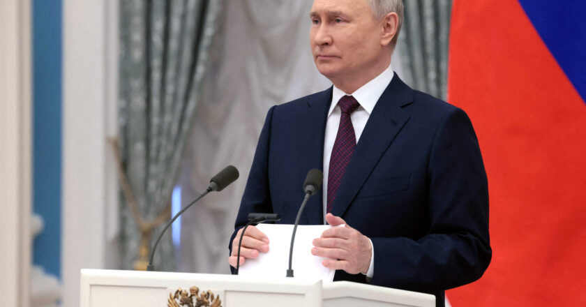 La Corte Penal Internacional emitió una orden de arresto contra Vladimir Putin por crímenes de guerra en Ucrania