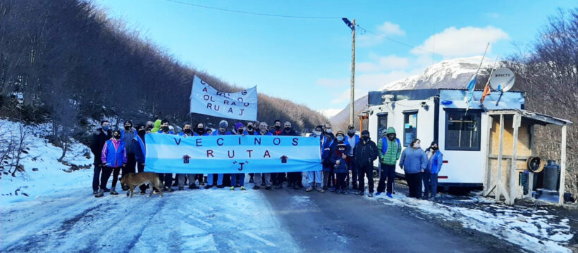 Vecinos denuncian «hostigamiento» de la policía