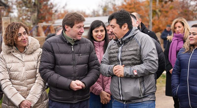 Melella y Harrington recorrieron obras en Tolhuin