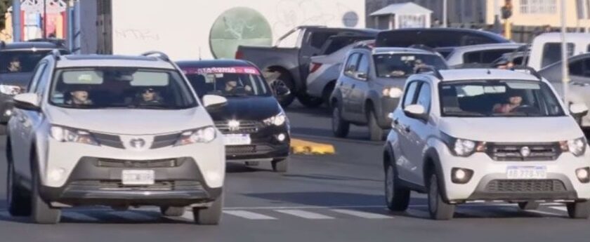Crecieron las infracciones por el uso del celular al volante