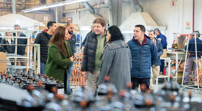 Melella visitó la Cooperativa Tierra del Fuego