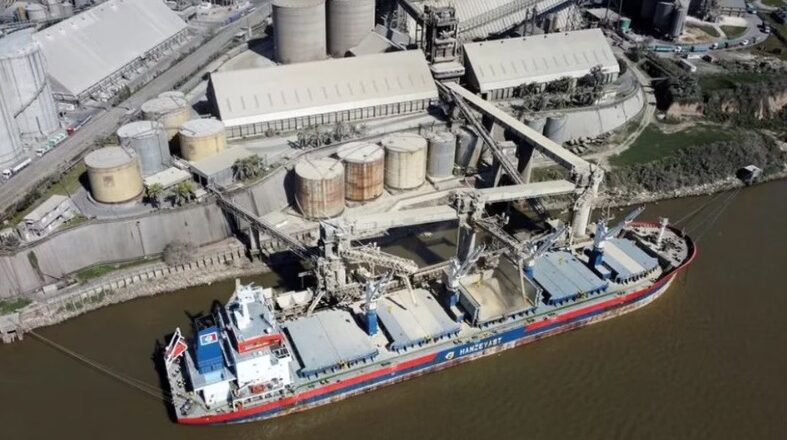 La falta de dólares y la inflación complican el escenario electoral y cambia el tablero político