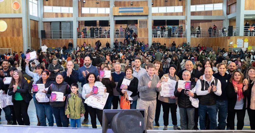 El ENACOM entregó más de 1600 tablets