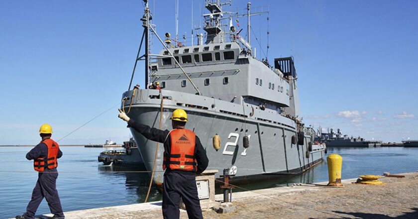 El ARA “Puerto Argentino” arribó a Puerto Belgrano