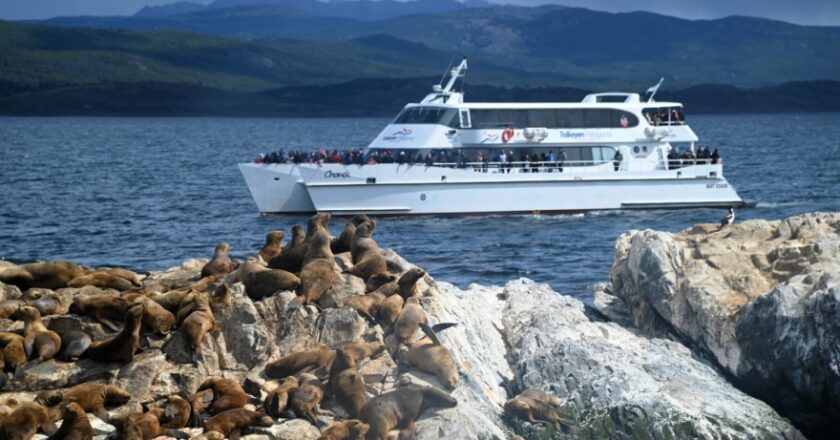 «El turismo da trabajo de manera directa a 7 mil personas y abarca indirectamente a 16 mil»