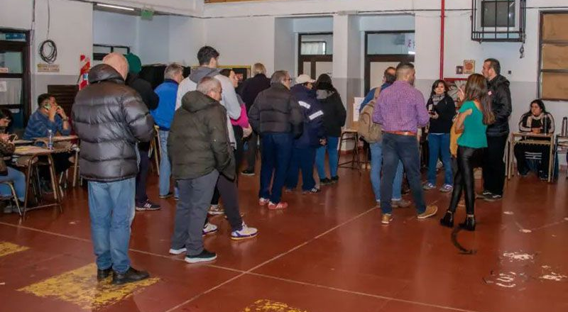 Votó el 70% del padrón electoral en una jornada con algunas demoras