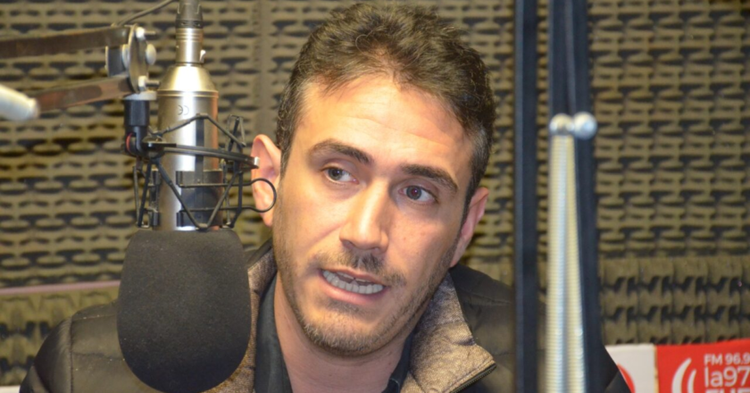 Maximiliano Ybars, en (La 97)/ «Vuelve el escudo de la UCR al Concejo Deliberante»