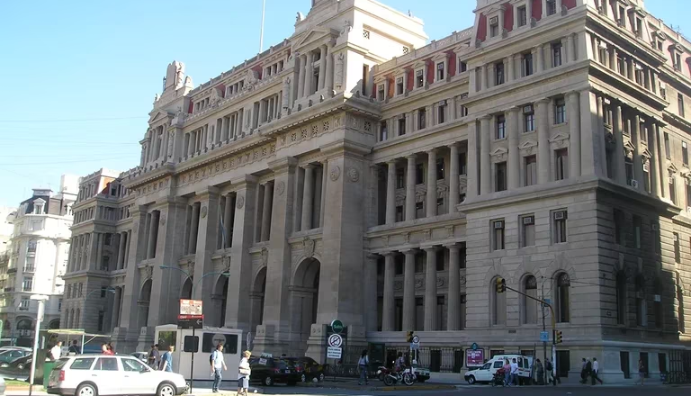 La Junta de Cámaras nacionales y federales denunció la intromisión del poder Ejecutivo en la independencia judicial