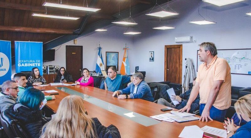 El pedido de aumento de tarifa de taxis se analizó en asamblea