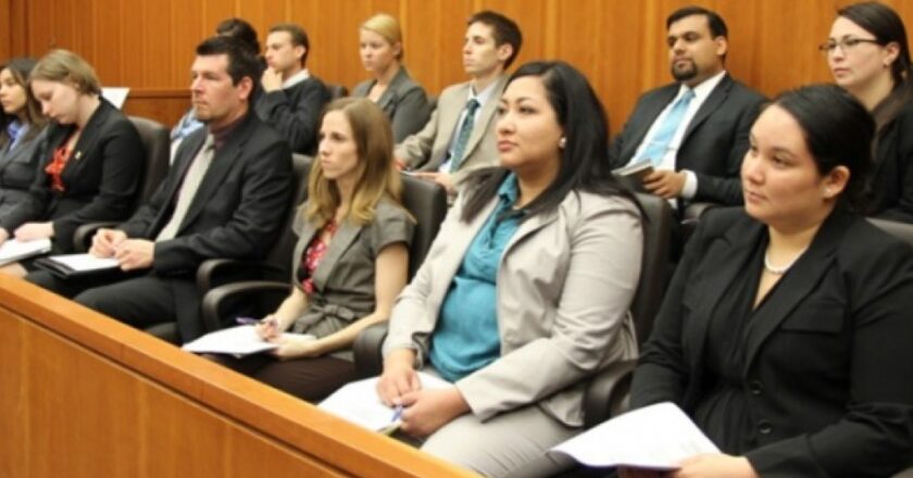 Quieren implementar el juicio por jurados en Tierra del Fuego