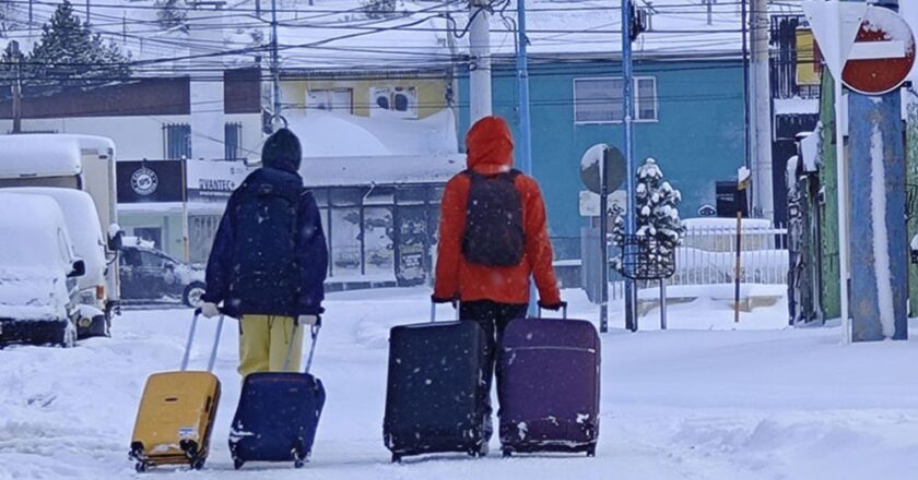 Sin vuelos por temporal de nieve y viento