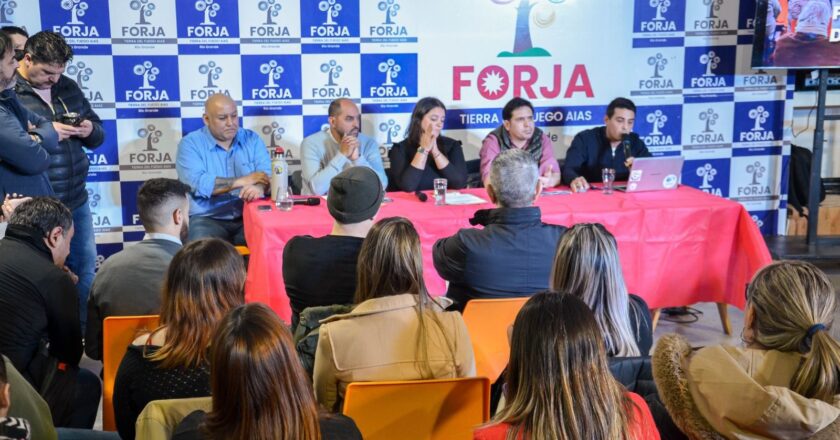 Forja realizó un plenario en Río Grande