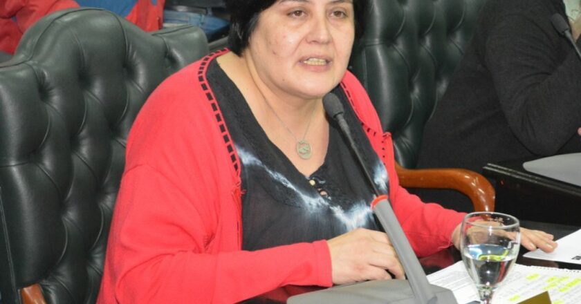 Crece el debate en Río Grande por la regulación de Uber