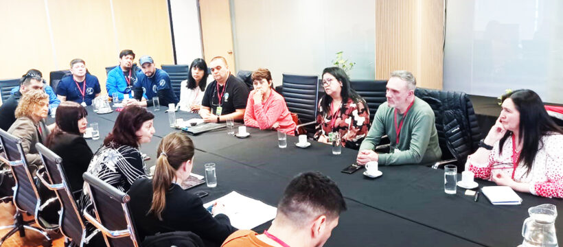 A las 17:30 de hoy Mendiguren recibirá a los textiles y al Gobierno Provincial