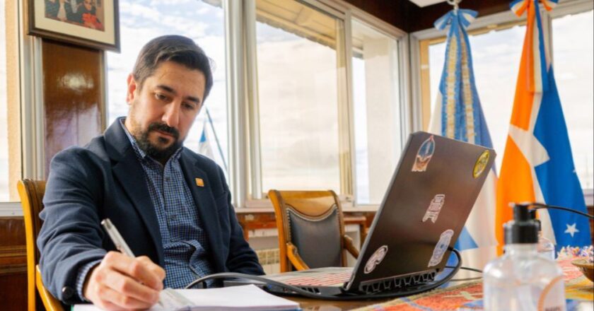 Gobierno no pagará el bono: “Si no llegan recursos de Nación es imposible seguir esa línea”