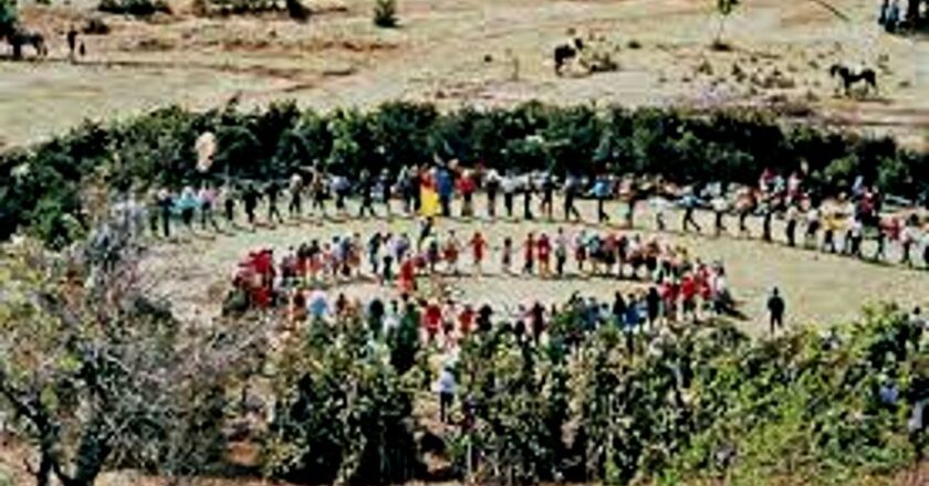 Efemérides: El salesiano Carbajal describe ceremonias rituales de nativos (21/09/1903)