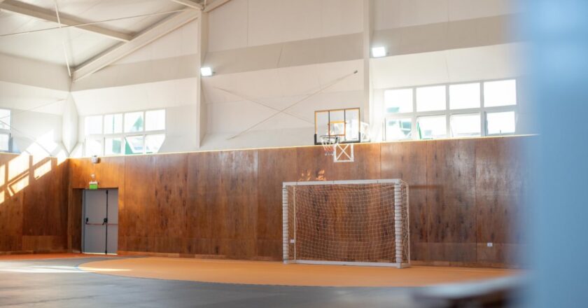 La Escuela N° 21 de Río Grande ya cuenta con un nuevo gimnasio