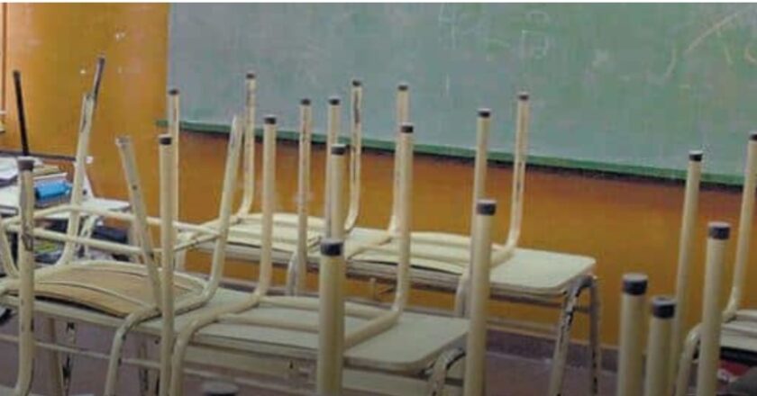 SUTEF vuelve a paralizar las aulas