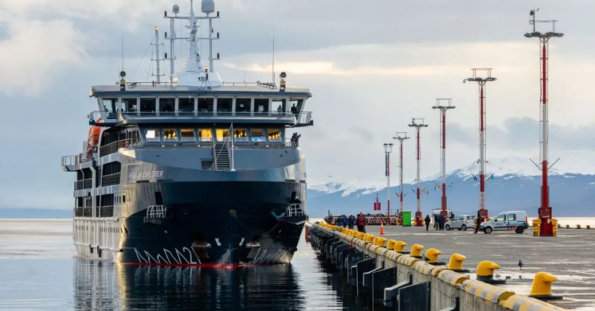 Tierra del Fuego dio inicio a la temporada Turística Expedicionaria Antártica de Cruceros
