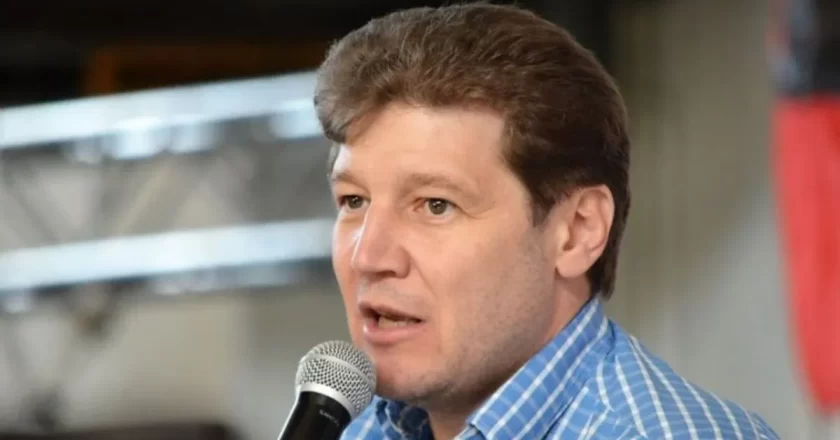 Melella: “La única solución posible es que el Reino Unido respete nuestra integridad territorial”