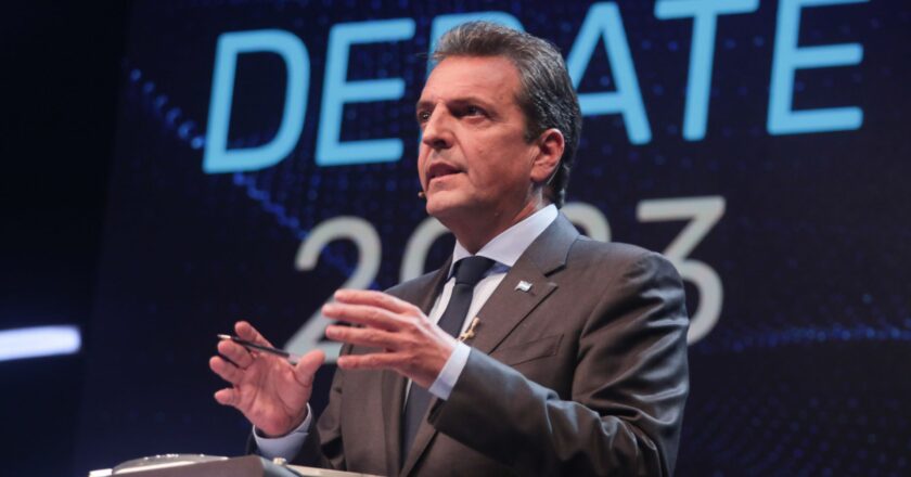 Massa encabezó un acto en San Vicente