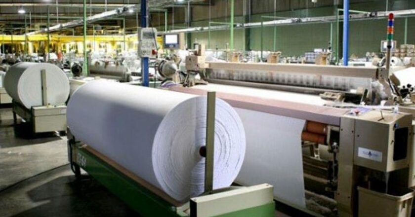 En septiembre hubo 11.807 trabajadores en las industrias