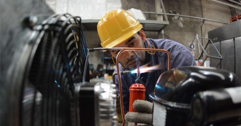 Industria PyME creció un 0,9% interanual en noviembre