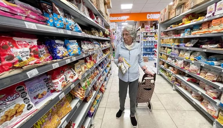 Inflación: los alimentos aceleraron sus precios en la última semana y terminarían diciembre con 35% de aumento