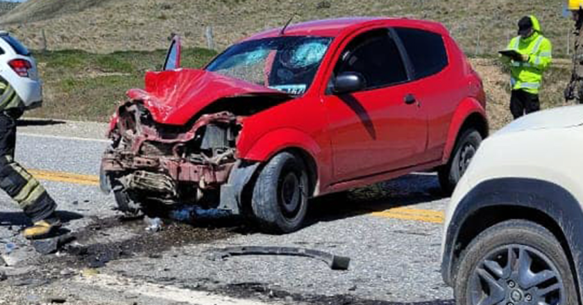 Choque frontal entre dos rodados: varias personas resultaron heridas