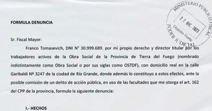 Denunciaron al ex ministro de desarrollo humano y la presidenta de la obra social