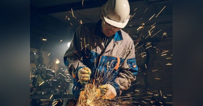 La UOM cerró aumento de 25,5% para enero y negocian paritarias mensuales