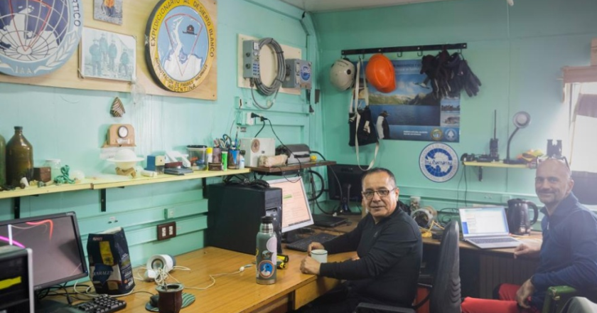 Expertos instalaron una nueva estación sismográfica en la base antártica argentina Petrel