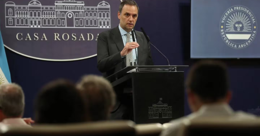 El Gobierno presionó a la oposición para que apruebe la Ley Ómnibus: “El mercado podría pasar facturas”