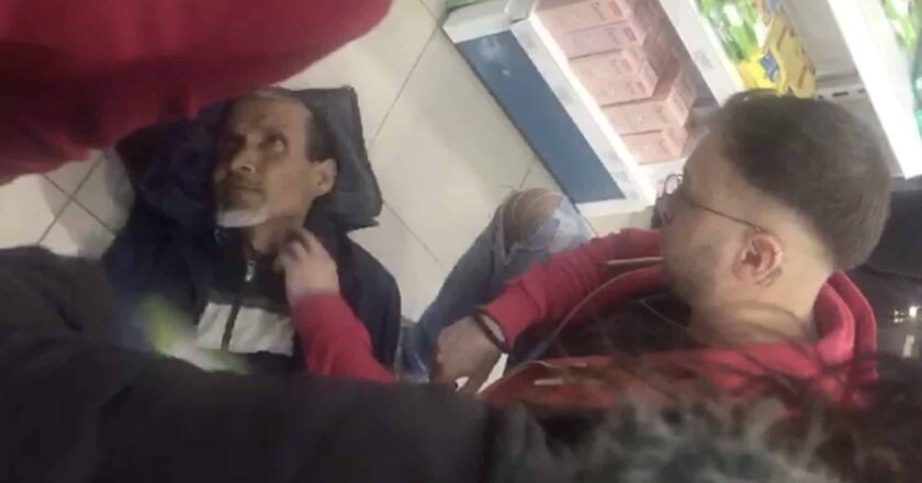 Un afiliado de la OSEF se desvaneció en el pasillo de Autofarma