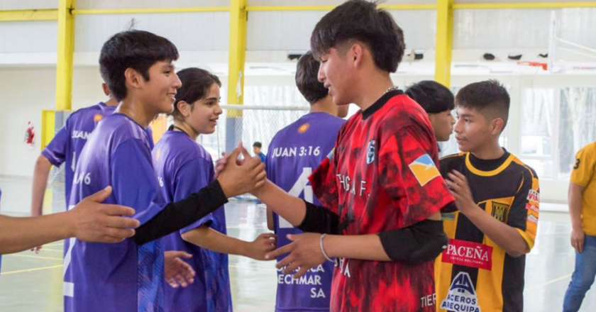 Más de 1500 jóvenes participaron del mundialito de futsal