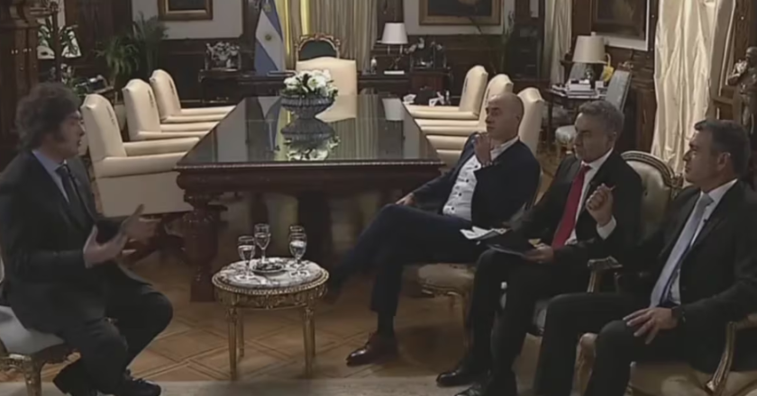 Javier Milei: “Al tipo de cambio de mercado estamos a un tiro de dolarizar”