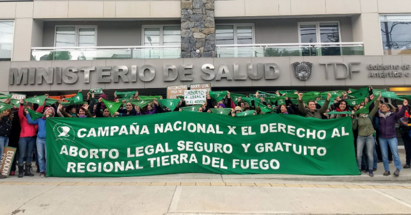 Pañuelazo en toda la provincia en defensa del derecho al aborto