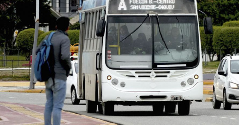 Rige en Ushuaia el boleto de colectivos a $800
