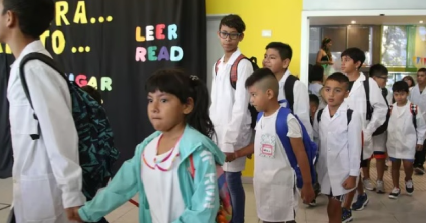 El Gobierno prorrogó un artículo de la Ley de Financiamiento Educativo y enviará fondos a las provincias