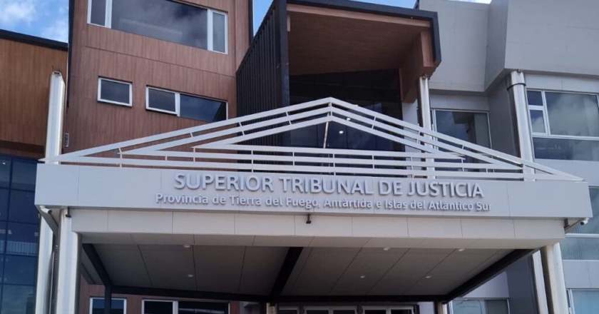 Judiciales inician retención de tareas