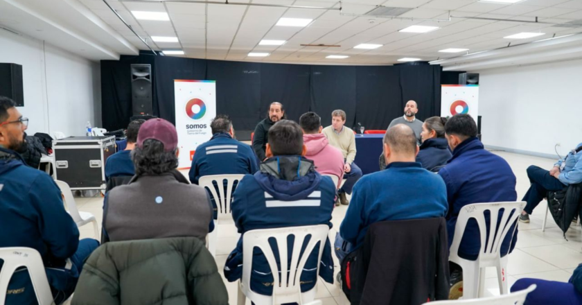 Melella se reunió con trabajadores fabriles