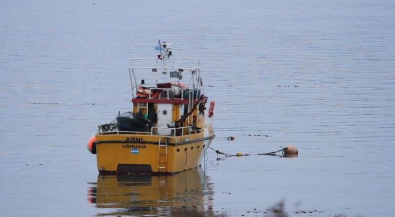 Paliativo. Lapadula explicó su proyecto de auxilio a la pesca artesanal