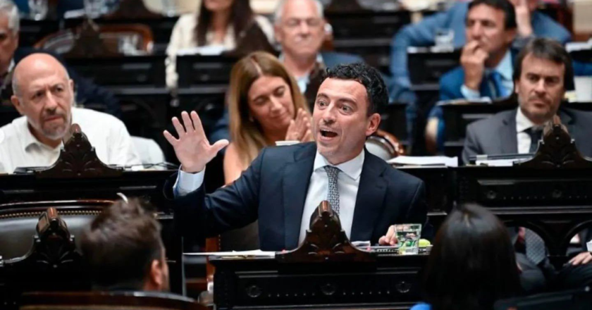 Stefani: «De Loredo es un caradura»