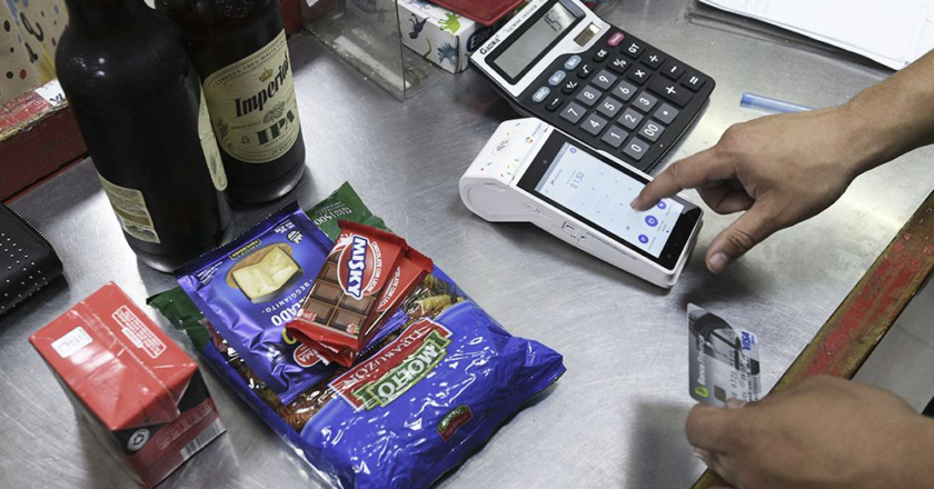 Economía – Consumo Ventas minoristas caen 7,3% en el interanual de mayo